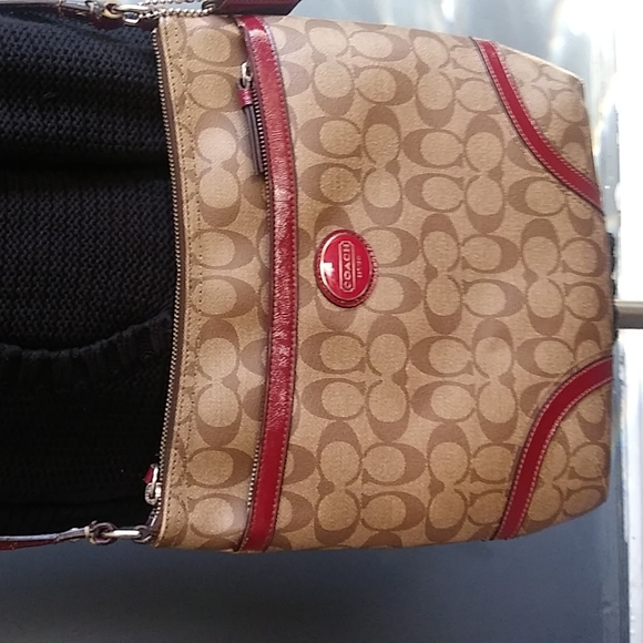 Coach woman's signature canvas crossbody message bag - Picture 3 of 17